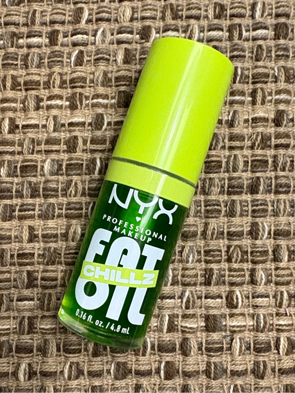 NYX Fat Oil in kiwi freeze